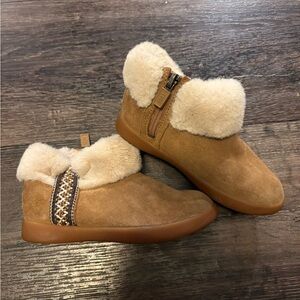 Toddler Uggs Size 10